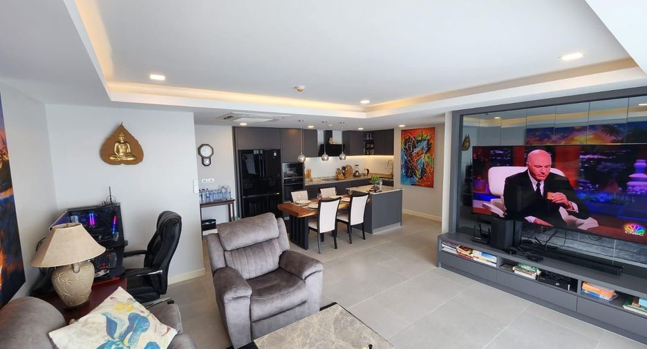 For sale 2 ベッドルーム condo in Bang Lamung, Chonburi