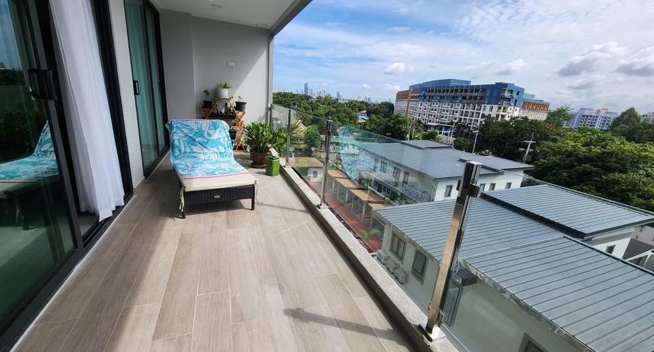 For sale 2 ベッドルーム condo in Bang Lamung, Chonburi