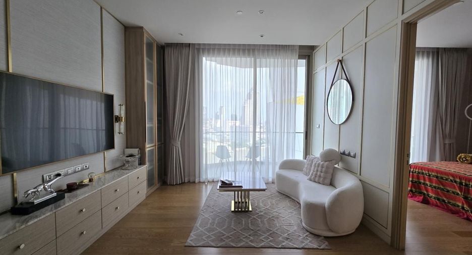 For rent 2 bedrooms condo in Khlong San, Bangkok