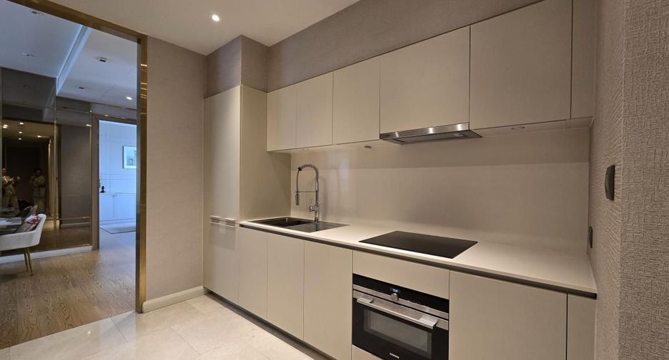For rent 2 bedrooms condo in Khlong San, Bangkok