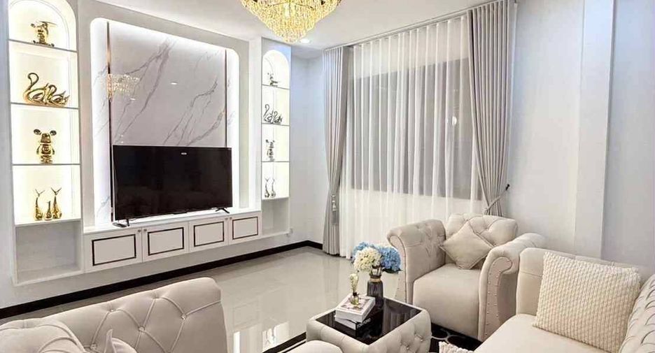 Продажа 3 спальни вилла в Банг Ламунг, Чонбури