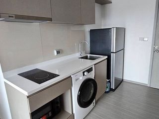 Condo en alquiler de 2 habitaciones en Phra Khanong, Bangkok