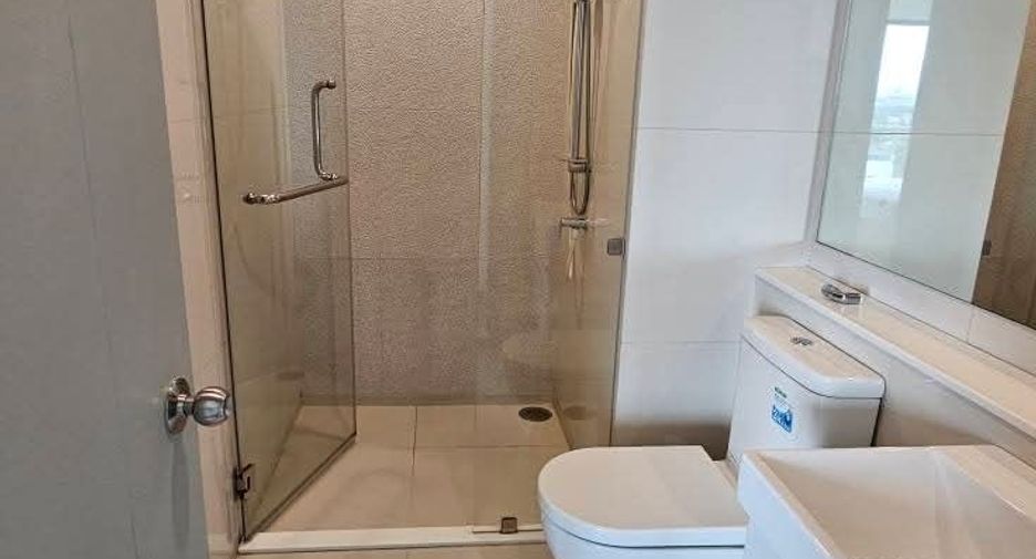 For rent 2 bedrooms condo in Phra Khanong, Bangkok