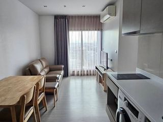 Condo en alquiler de 2 habitaciones en Phra Khanong, Bangkok