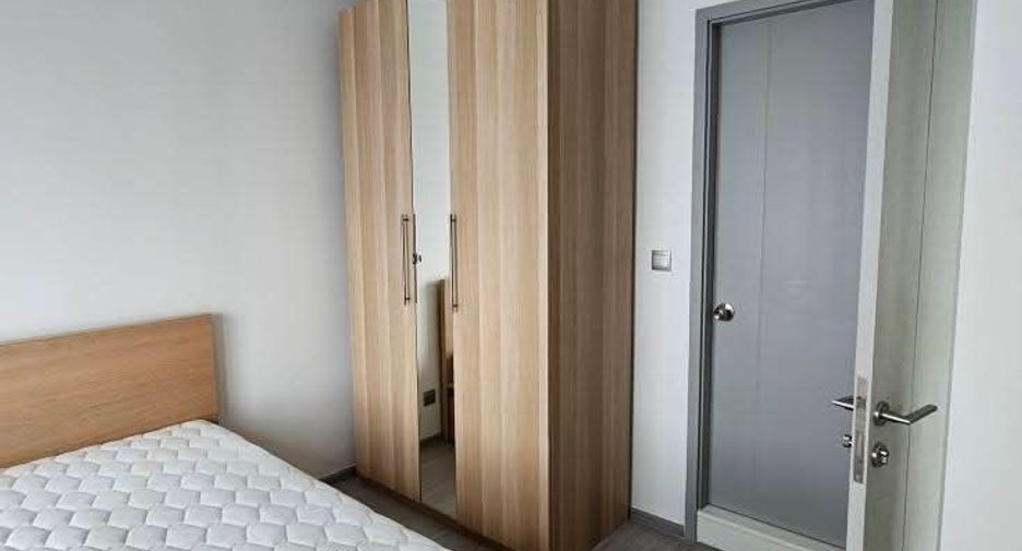 For rent 2 bedrooms condo in Phra Khanong, Bangkok