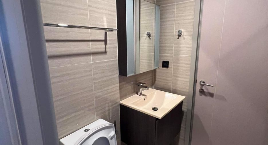 For sale 1 bed condo in Huai Khwang, Bangkok