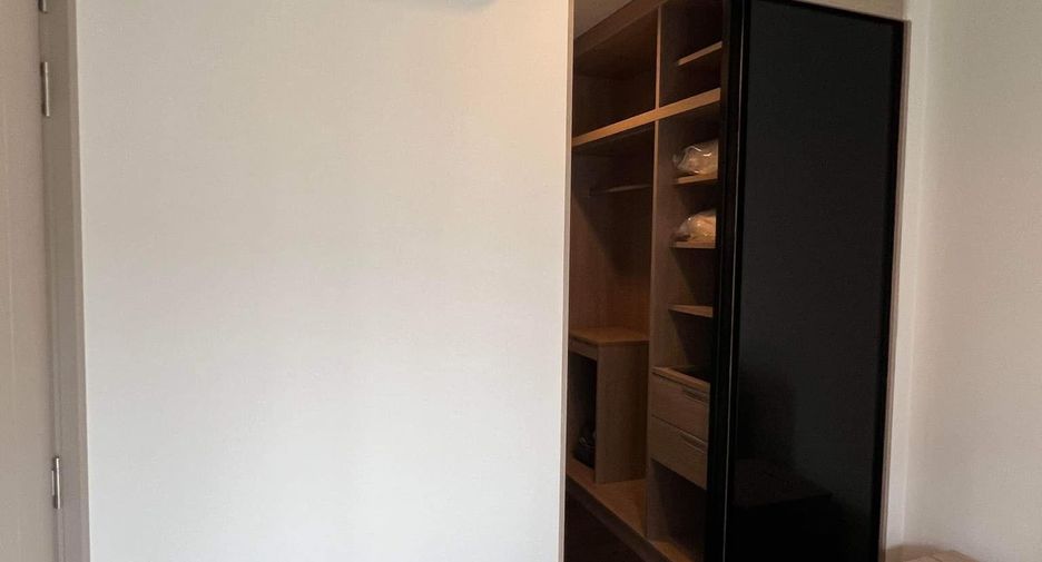 For sale 1 bed condo in Huai Khwang, Bangkok