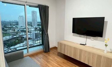 Apartamento en alquiler de 1 habitaciones en Yan Nawa, Bangkok