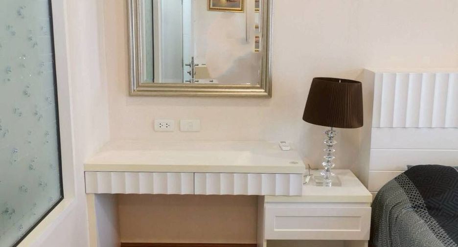 For rent 1 bed condo in Bang Phlat, Bangkok