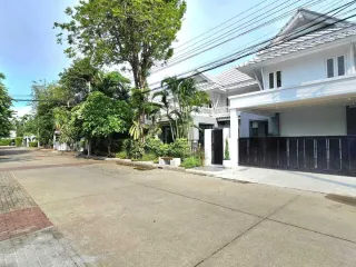 For sale 4 bedrooms house in Bang Khen, Bangkok