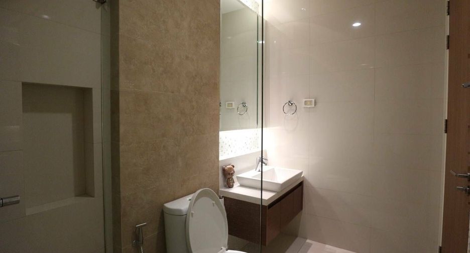 Condo en venta y en alquiler de 2 habitaciones en Khlong Toei, Bangkok