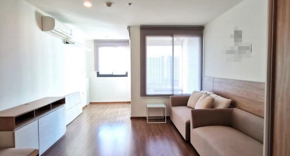 For sale 2 bedrooms condo in Yan Nawa, Bangkok