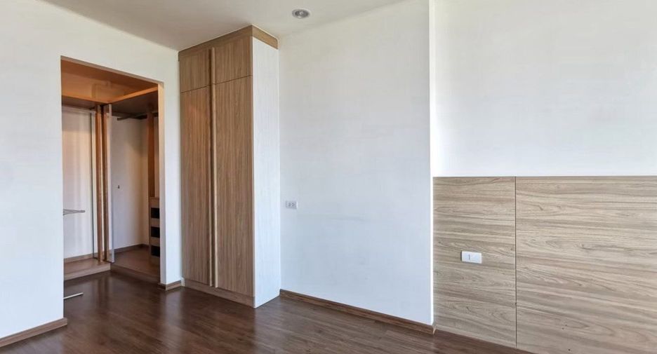 For sale 2 bedrooms condo in Yan Nawa, Bangkok