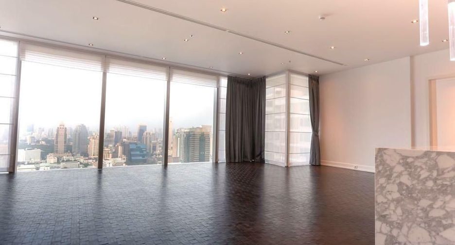 À vendre et à louer 3 chambres condo à Sathon, Bangkok