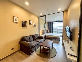À louer studio condo à Huai Khwang, Bangkok