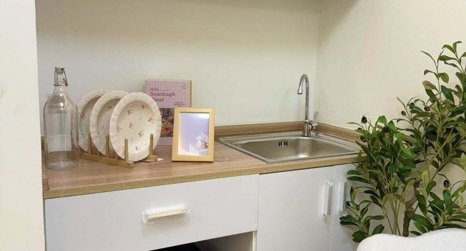 For rent studio condo in Huai Khwang, Bangkok