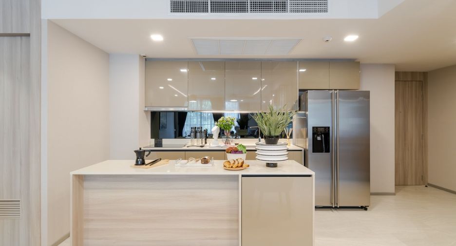 Wohnung zur Miete mit 3 Zimmer in Watthana, Bangkok