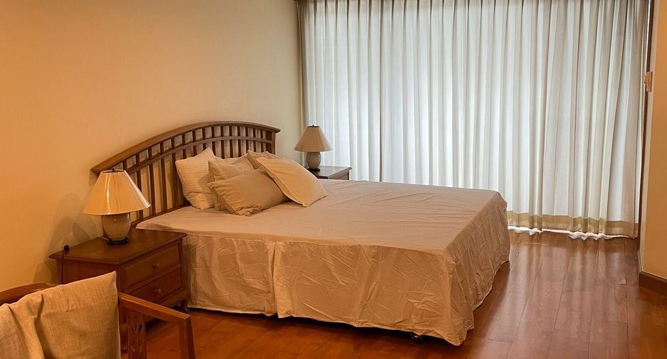 Wohnung zur Miete mit 3 Zimmer in Watthana, Bangkok