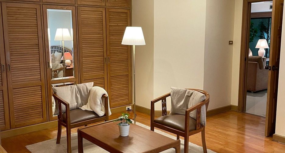 Wohnung zur Miete mit 3 Zimmer in Watthana, Bangkok