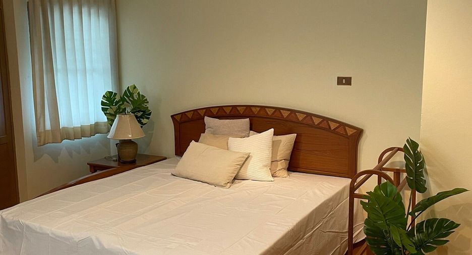 Wohnung zur Miete mit 3 Zimmer in Watthana, Bangkok
