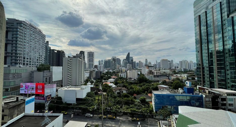 Wohnung zur Miete mit 3 Zimmer in Watthana, Bangkok