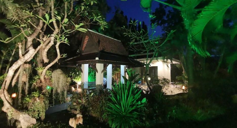 Villa zum Kauf mit 4 Zimmer in Bang Lamung, Chonburi