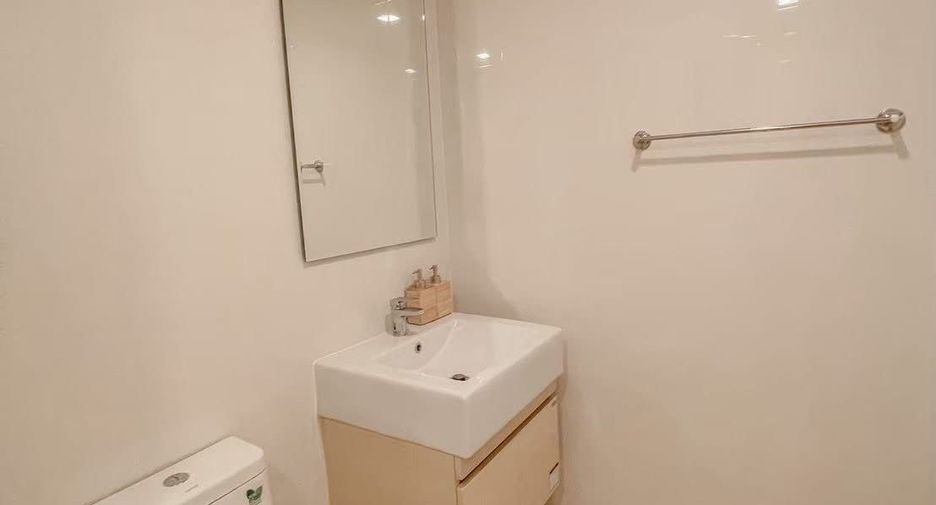 À louer 1 chambre condo à Huai Khwang, Bangkok