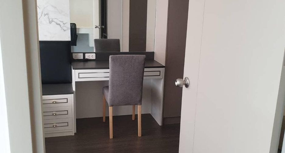 For rent 1 bed condo in Phra Khanong, Bangkok