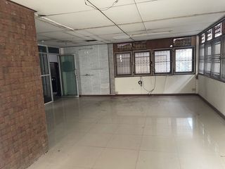 For sale and for rent 4 bedrooms house in Wang Thonglang, Bangkok