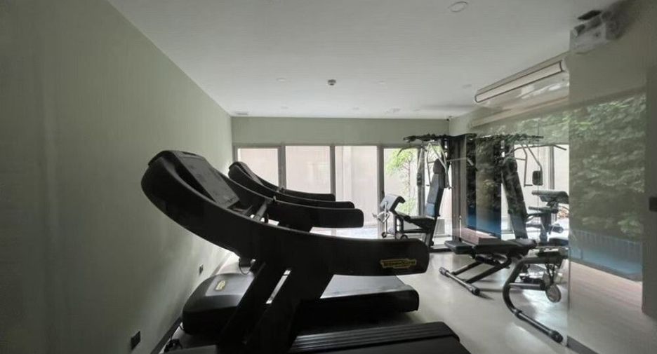 For sale 2 bedrooms condo in Phaya Thai, Bangkok