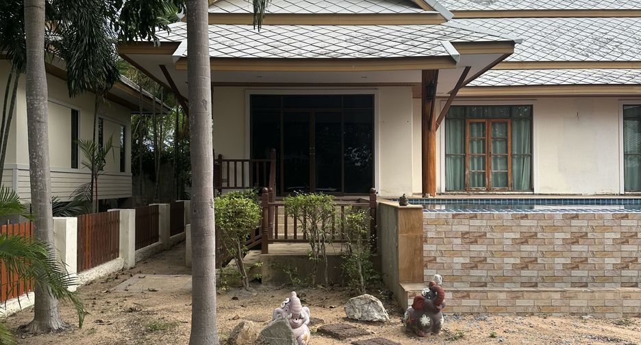 For rent 3 bedrooms villa in Bang Lamung, Chonburi