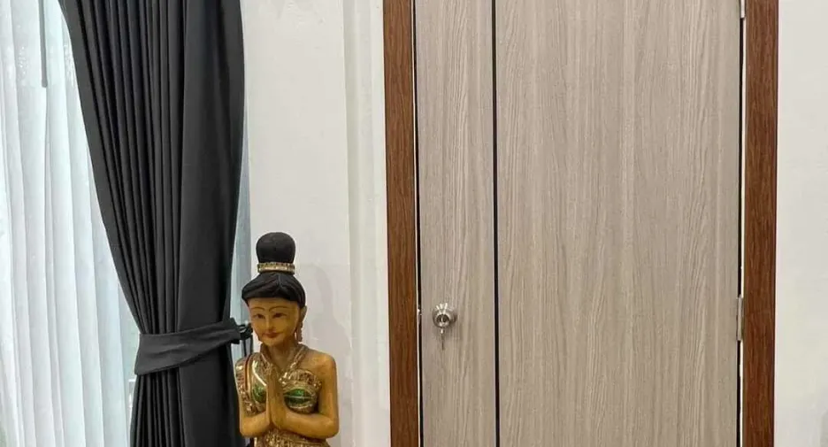 Casa en alquiler de 2 habitaciones en Bang Lamung, Chonburi