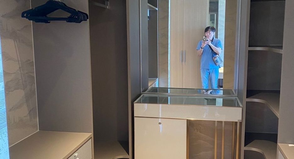 Продажа 1 кровать кондо в Кхлонг Сан, Бангкок