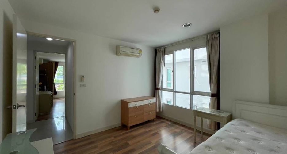 For rent 2 bedrooms condo in Phaya Thai, Bangkok