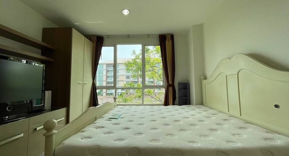 For rent 2 bedrooms condo in Phaya Thai, Bangkok