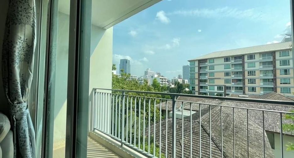 For rent 2 bedrooms condo in Phaya Thai, Bangkok