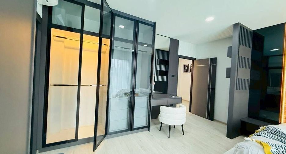 For rent 5 bedrooms villa in Bang Lamung, Chonburi