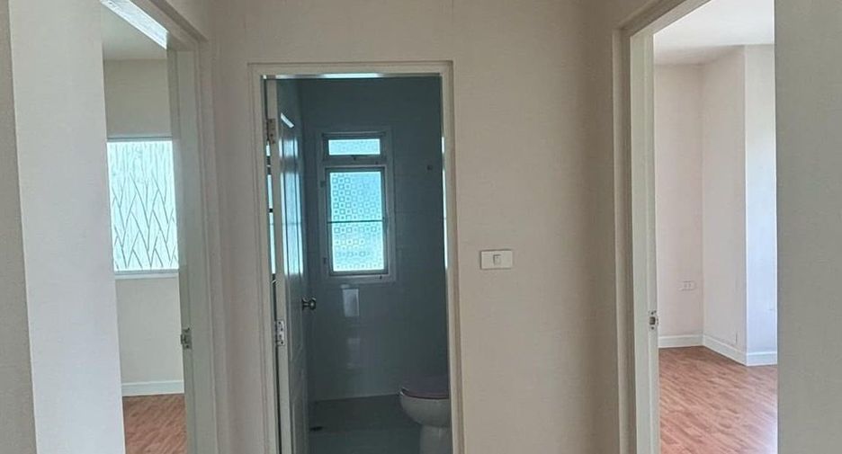 For sale 3 bedrooms house in Phasi Charoen, Bangkok