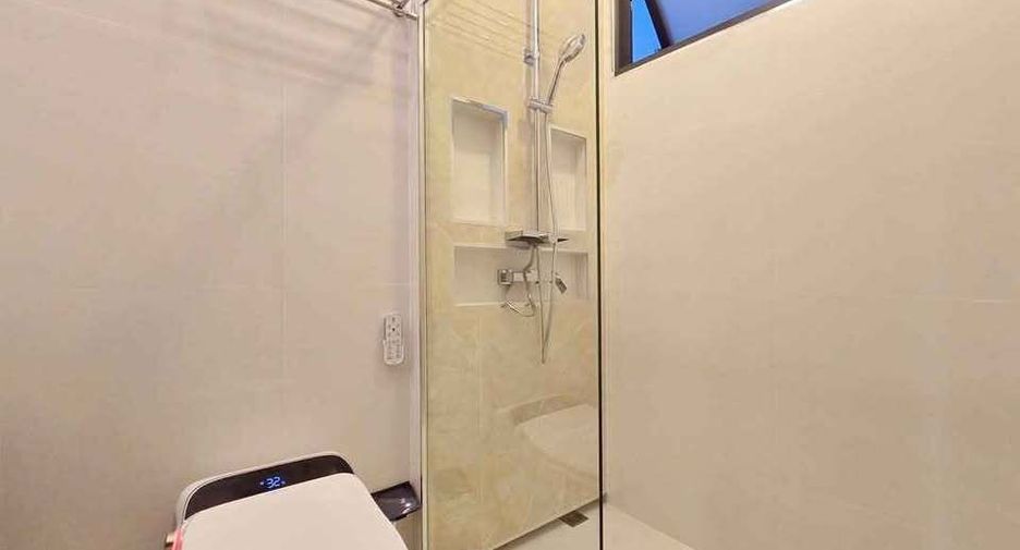 À vendre 3 chambres villa à Bang Lamung, Chonburi