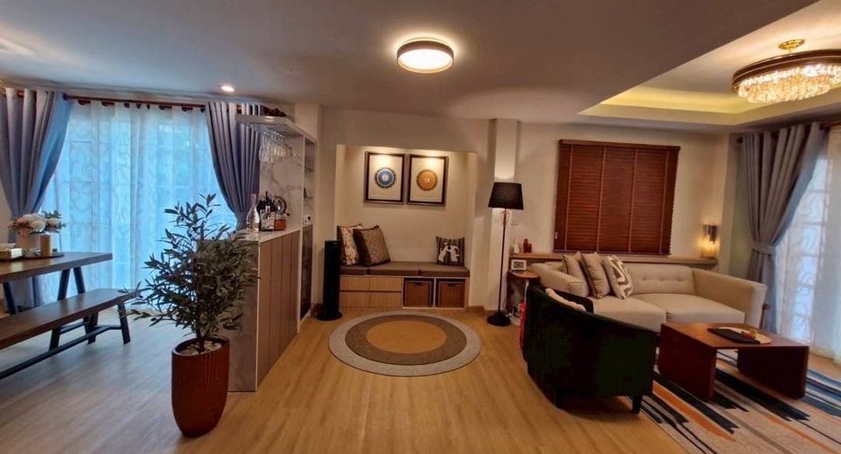 À vendre 2 chambres maison à Min Buri, Bangkok