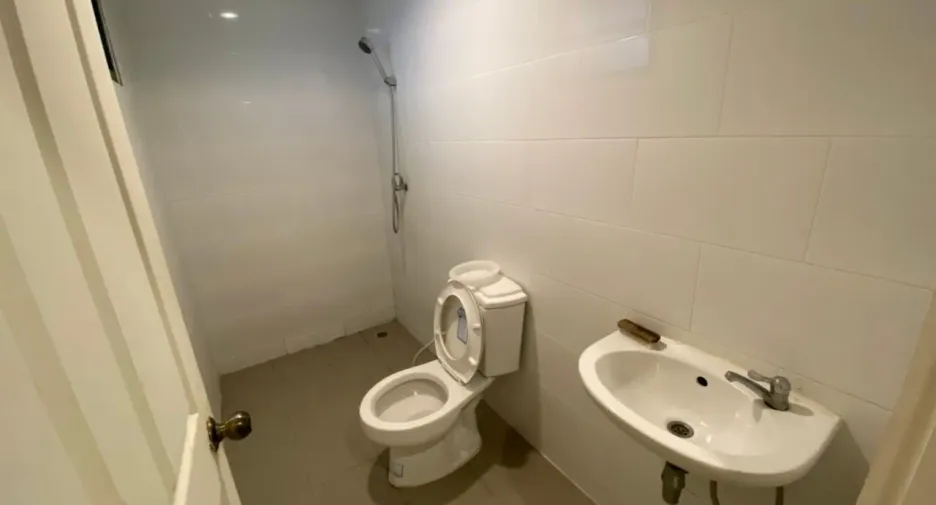 出租 4 卧室 独立屋 在 Khlong Toei, 曼谷