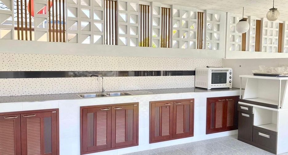 Villa en venta de 5 habitaciones en Bang Lamung, Chonburi