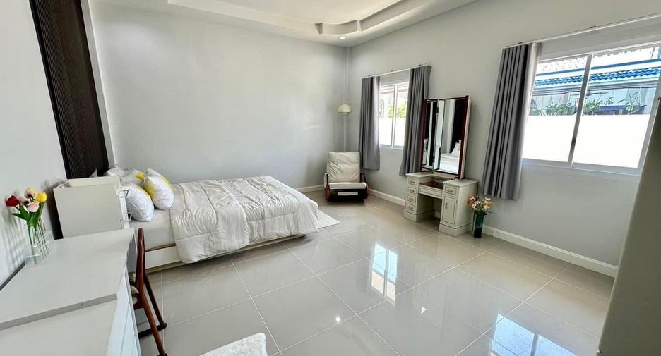 Villa en venta de 5 habitaciones en Bang Lamung, Chonburi