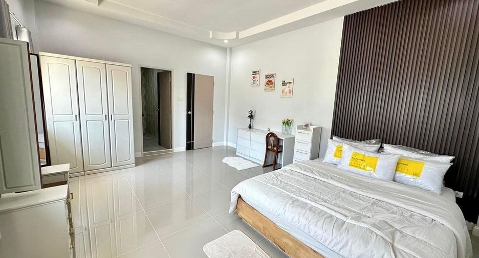 Villa en venta de 5 habitaciones en Bang Lamung, Chonburi