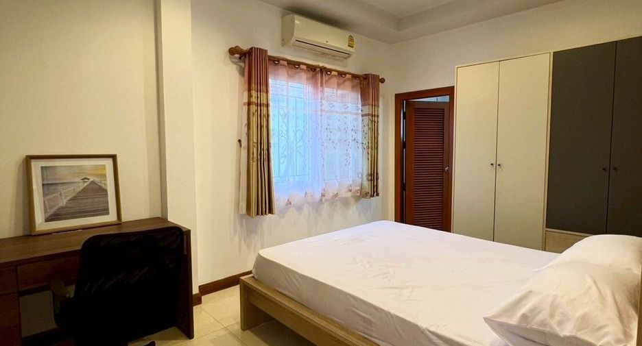 Casa en venta y en alquiler de 3 habitaciones en Bang Lamung, Chonburi