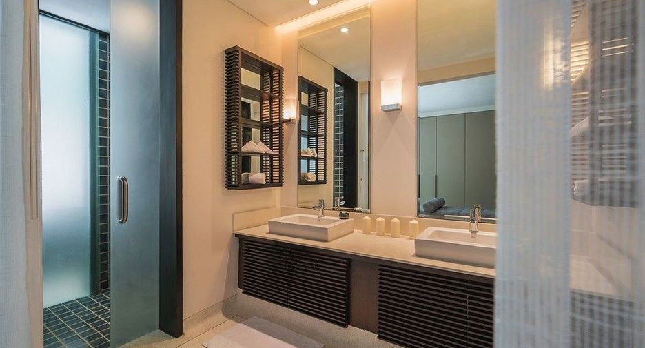 For sale 4 bedrooms villa in Thalang, Phuket