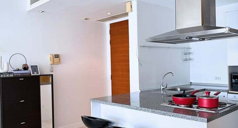 For sale 2 bedrooms condo in Khlong Toei, Bangkok