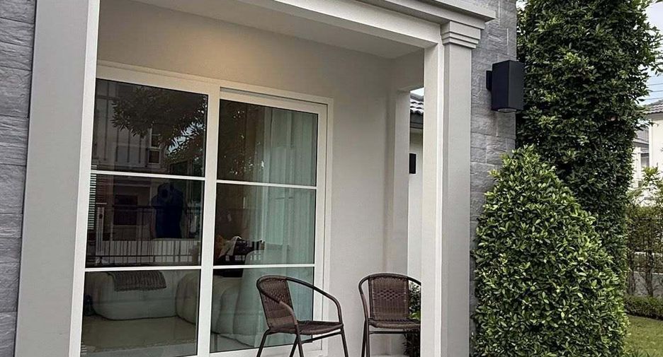 Haus zur Miete mit 4 Zimmer in Bang Phli, Samut Prakan