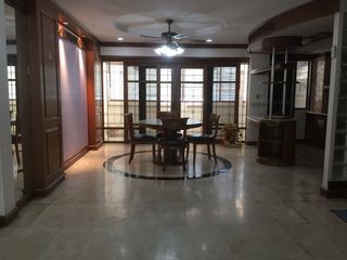 Reihenhaus zur Miete mit 3 Zimmer in Yan Nawa, Bangkok