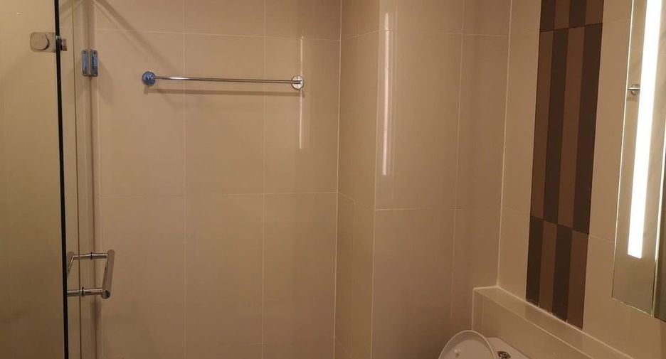 For rent 1 bed condo in Phra Khanong, Bangkok